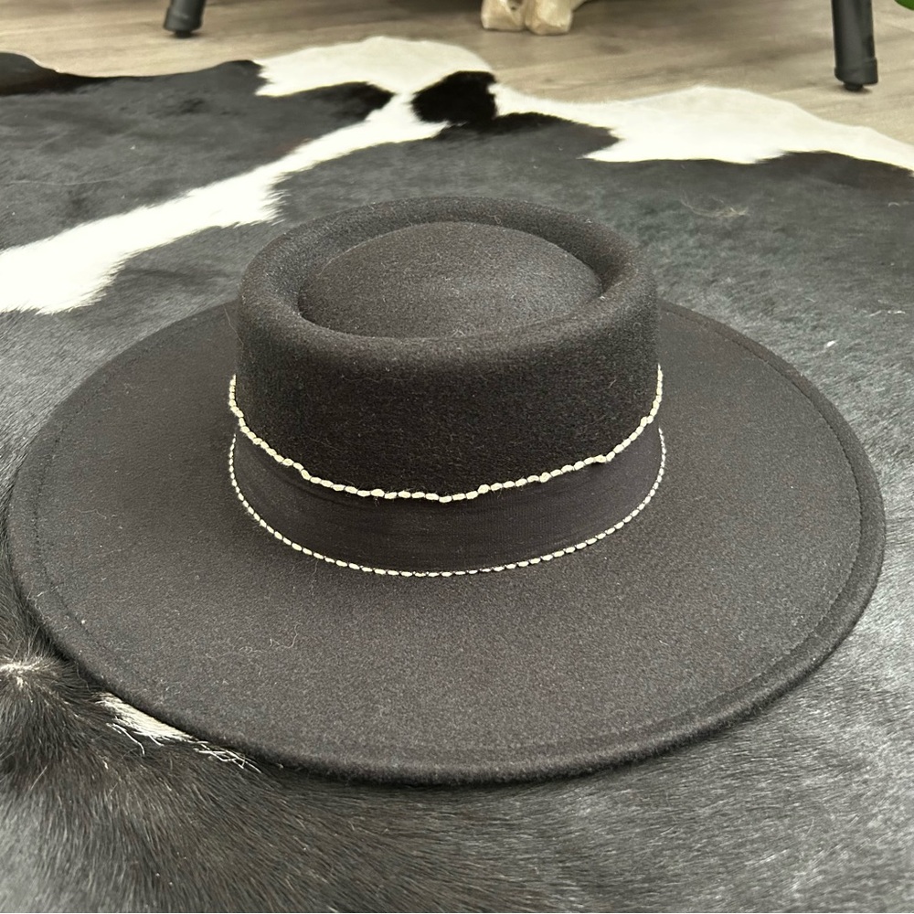 THE BEE UNIQUE HAT IN BLACK - Picture 3 of 4